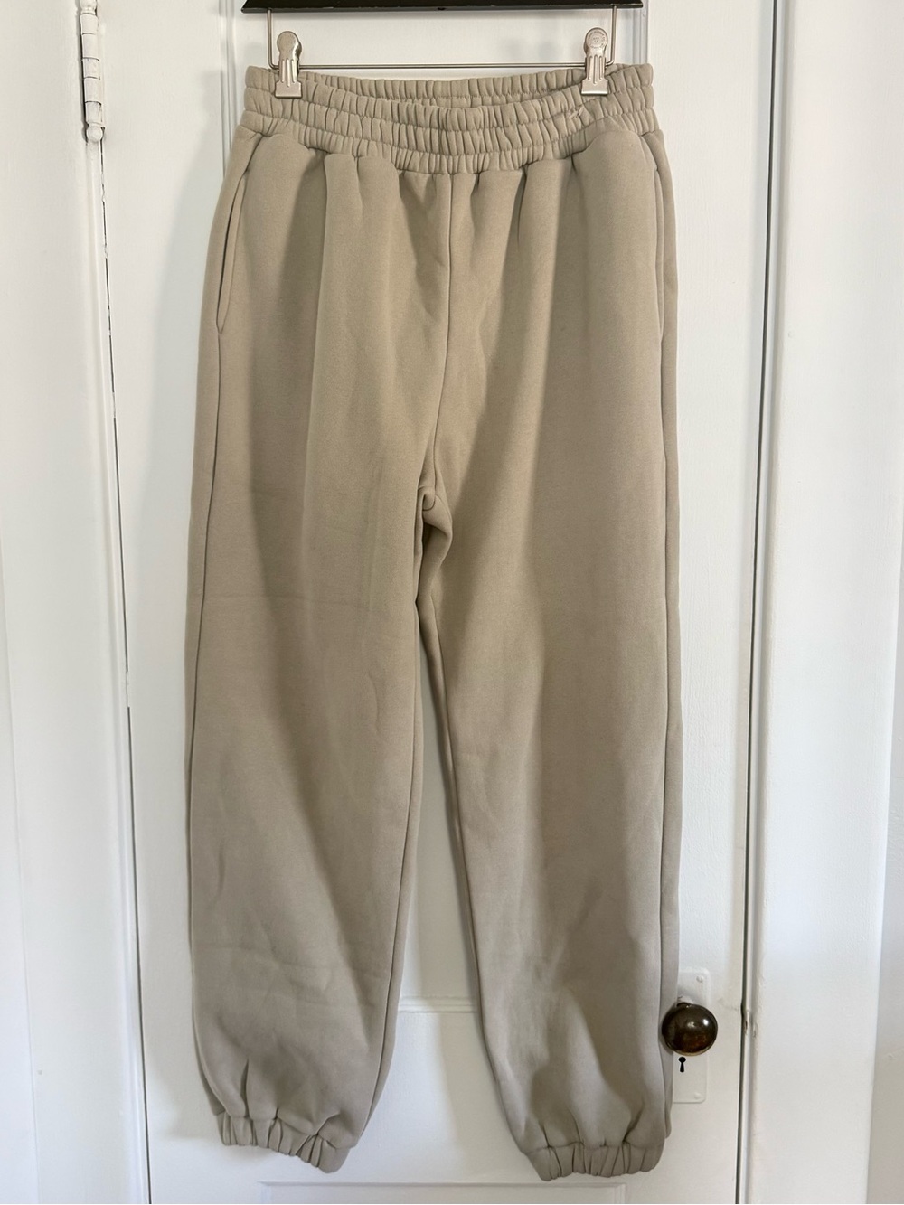 Comfrt Travel Essential Sweatpants Sz M Stone